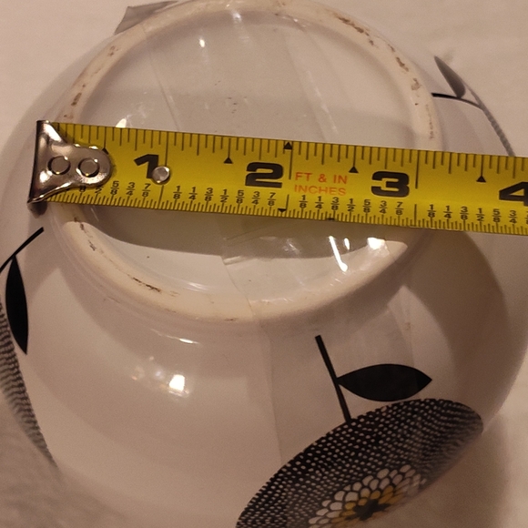 Elegant White and Black Decorative Jar - Picture 8 of 8